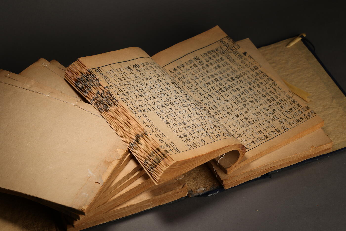 泓盛2025年秋季拍卖会 纸币 清本《蜀地堪舆全图》一函全套，少见，保存尚佳，敬请预览