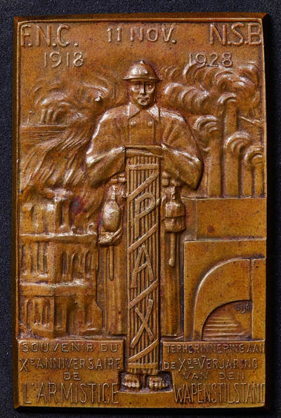 【俄甄集藏】2025年(044)11-12星期三晚 19:30 全场包邮 - 比利时1928年纪念全国战斗人员联合会筹备10周年方形大铜章，高：70mm，宽：45mm，重量：61.79克