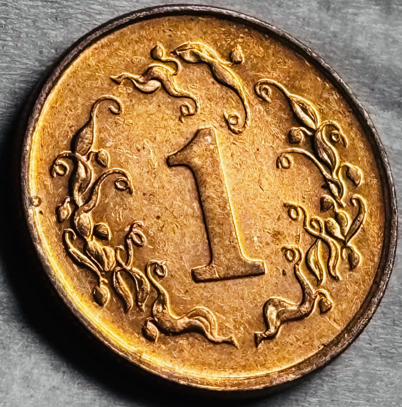 神仙姐姐-中外币专场22  原光好品1997 年津巴布韦 1 分