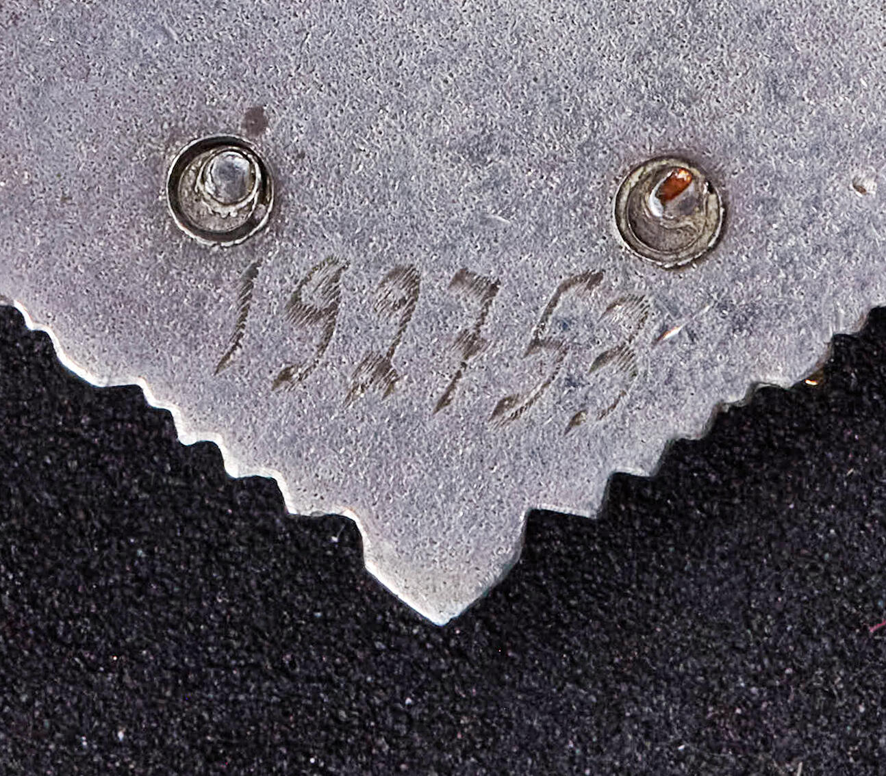 【俄甄集藏】2025年(044)11-12星期三晚 19:30 全场包邮 苏联英雄母亲勋章，192753号，23K金镶嵌，整体银质，局部珐琅，宽：29mm，高：50mm，重量：16.27克，其中金重约4.5克