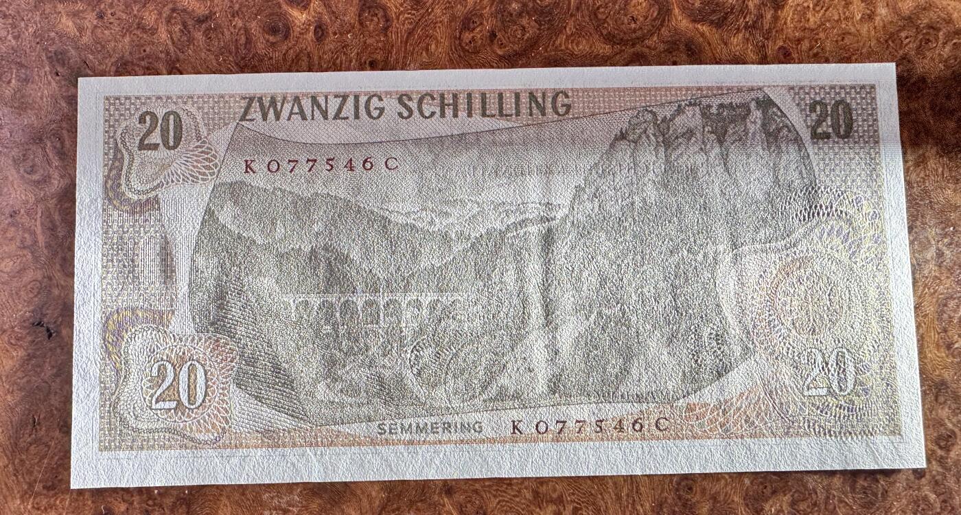 得物收藏 Chase Auction 第34期 - - 外钞、民国钞和人民币混合场！持续更新中！ 冰岛 奥地利两张，品相如图！