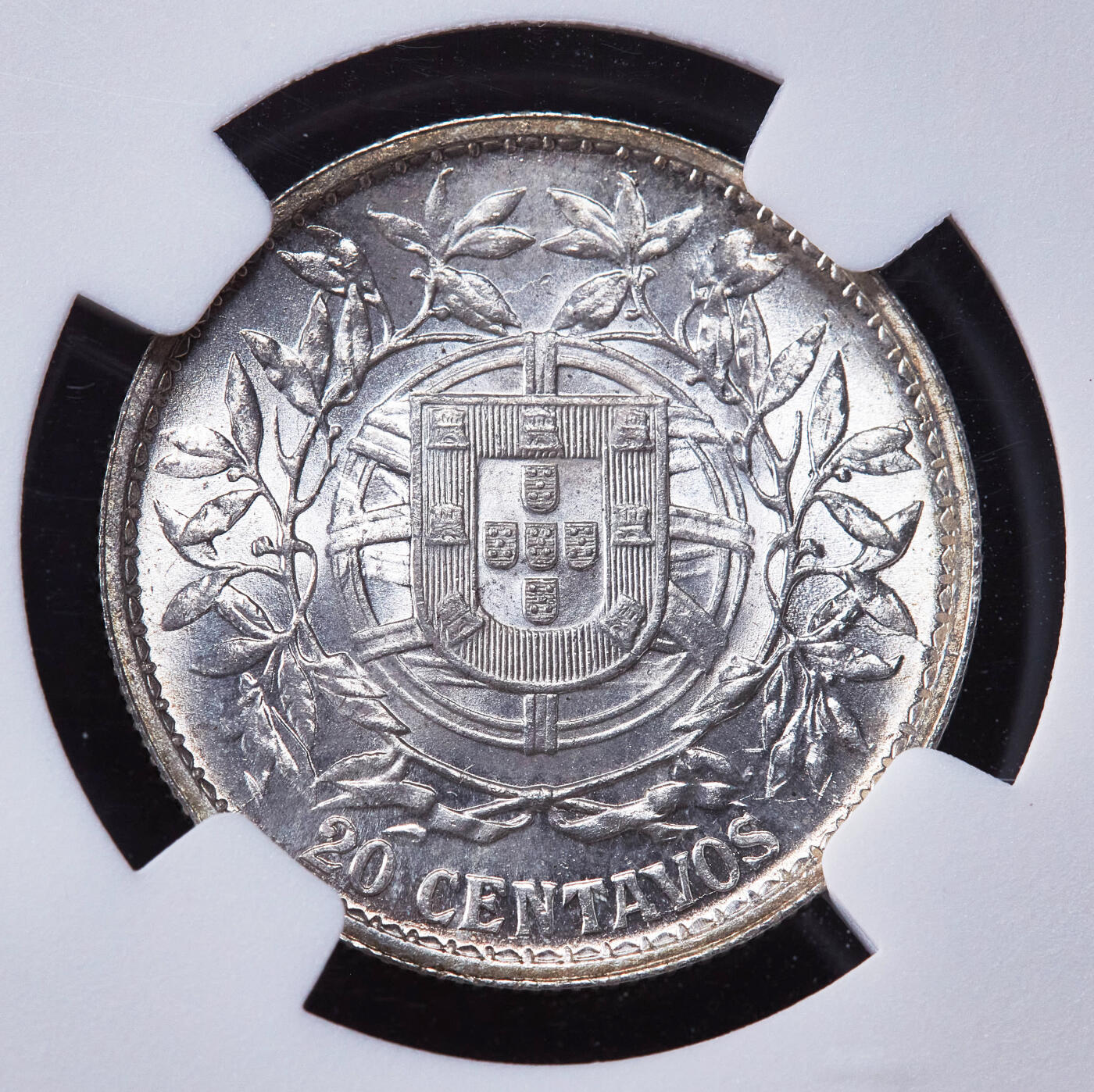 【俄甄集藏】2025年(044)11-12星期三晚 19:30 全场包邮 葡萄牙共和国1916年女神版20分银币，NGC MS62，共和后首版总筋品种，转光品相