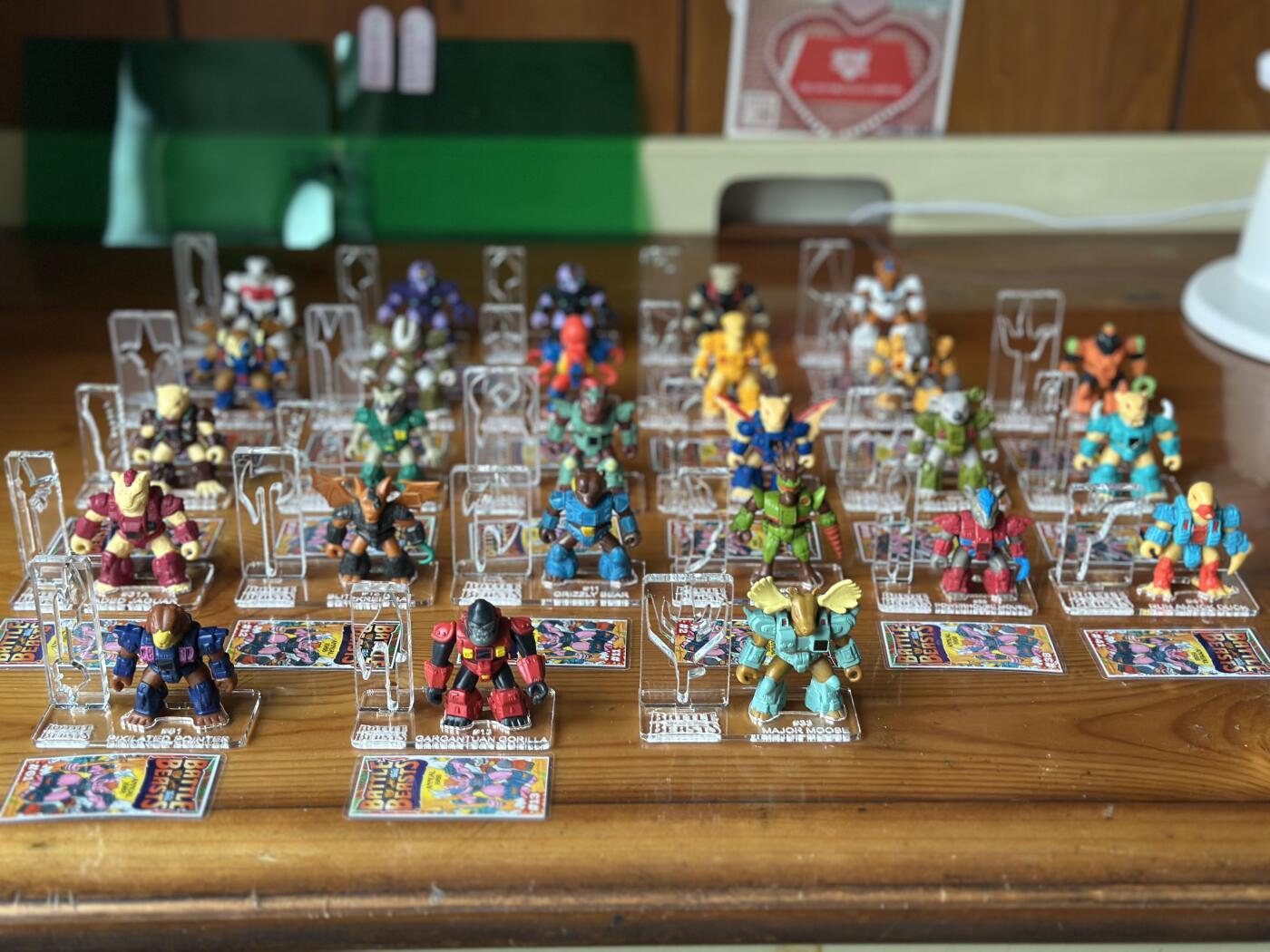 变形金刚G1比斯特星人乌鸦带兵器