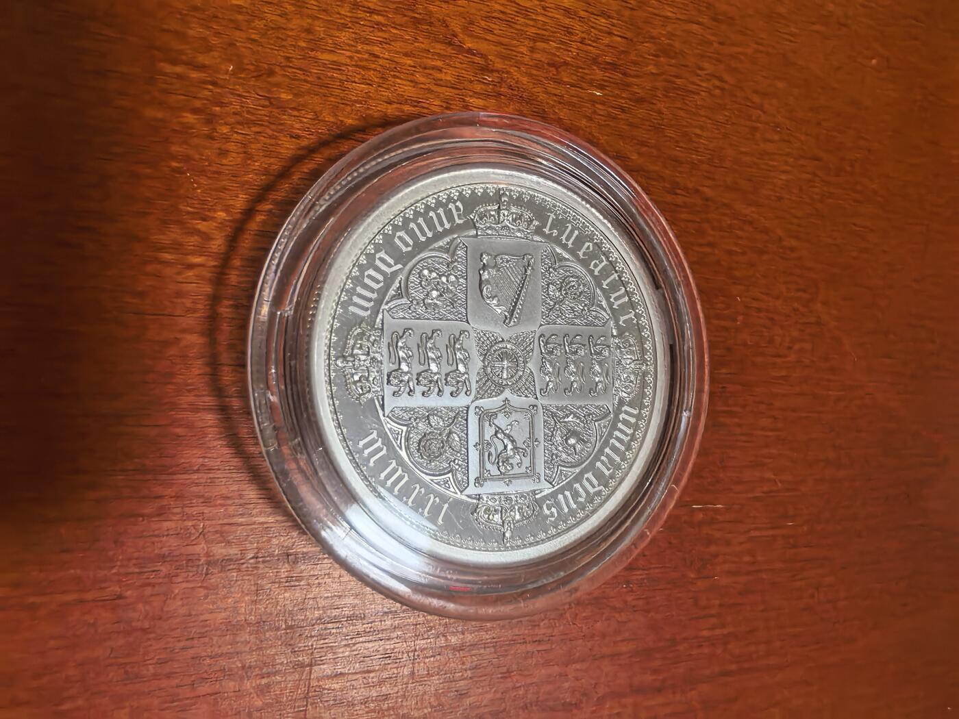 长老汇蛇年精选第六十二场拍卖 2021英国伟大雕刻师系列之怀特哥特四分盾徽5英镑精制银币，2盎司999银，盒证全，3750枚，热门！