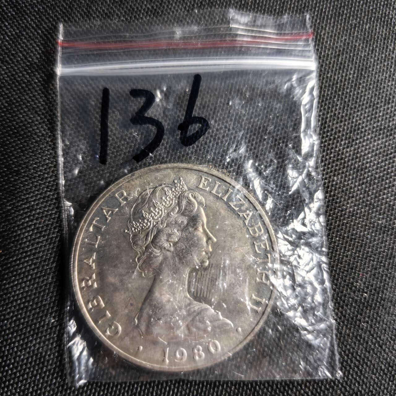 KK钱币收藏小铺  （套币 批量/好品散币 银币）专场  2月预留时间 周末发货  1980年 直布罗陀 女王母亲诞辰80周年  1克朗纪念币