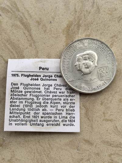 道一币馆币章第一百五十二场 - 带证书 秘鲁1975年查韦斯和吉诺内斯200索尔银币