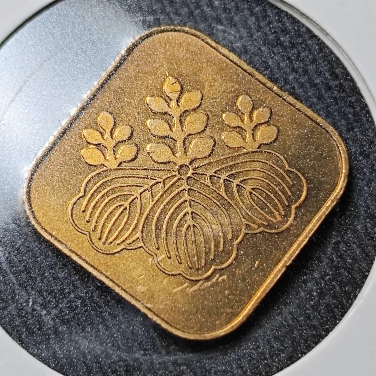 KK钱币收藏小铺  （套币 批量/好品散币 银币）专场  2月预留时间 周末发货   1993日本造币厂生肖鸡 铭牌铜章