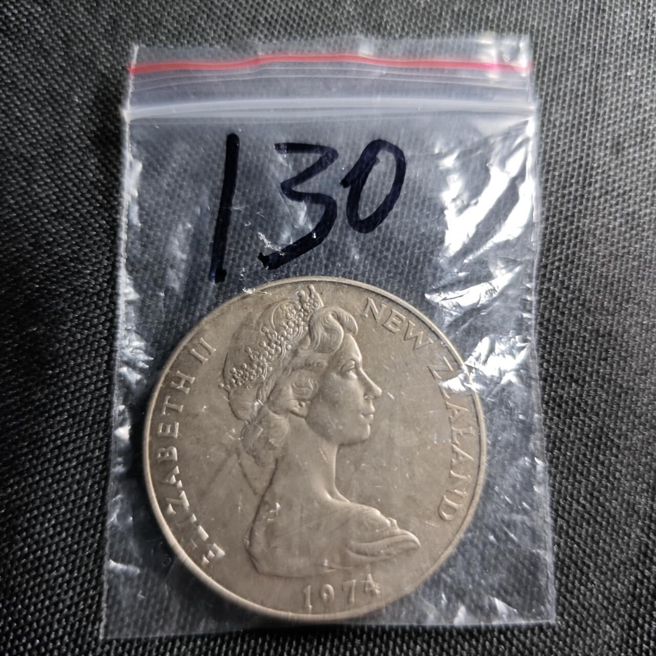 KK钱币收藏小铺  （套币 批量/好品散币 银币）专场  2月预留时间 周末发货  1974新西兰1元克朗形纪念币
