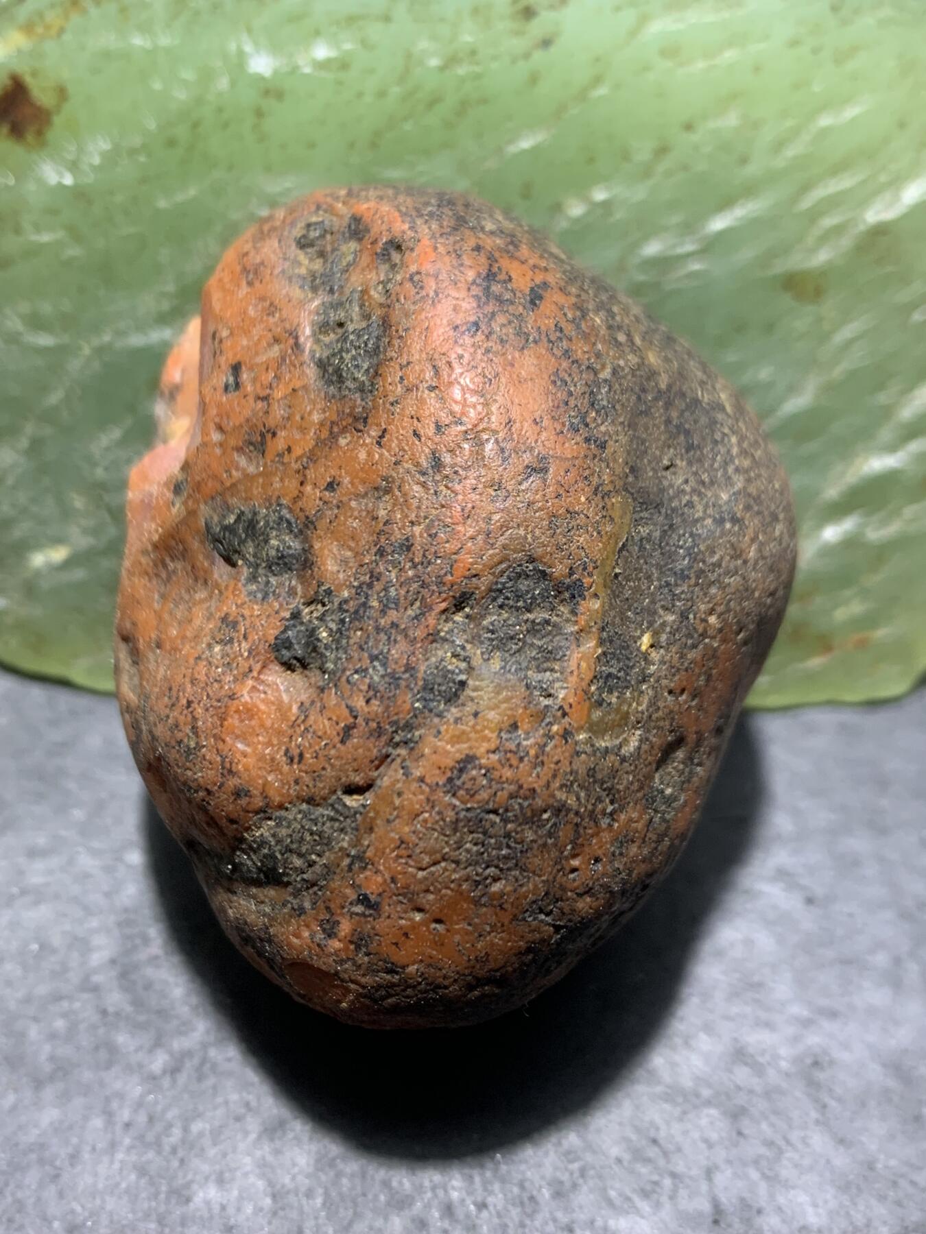 精美柿子红皮开窗料南红玛瑙原石一颗