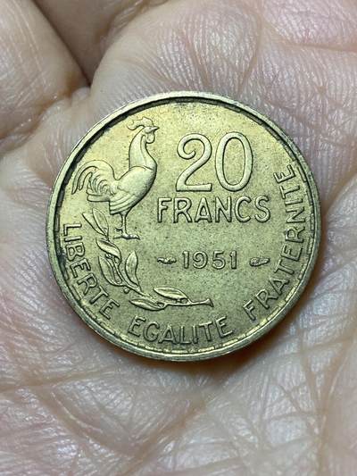 2025年第一百一十二场(总第一百三十八场）外国好品散币(免佣金) - 法兰西第四共和国1951年20法郎