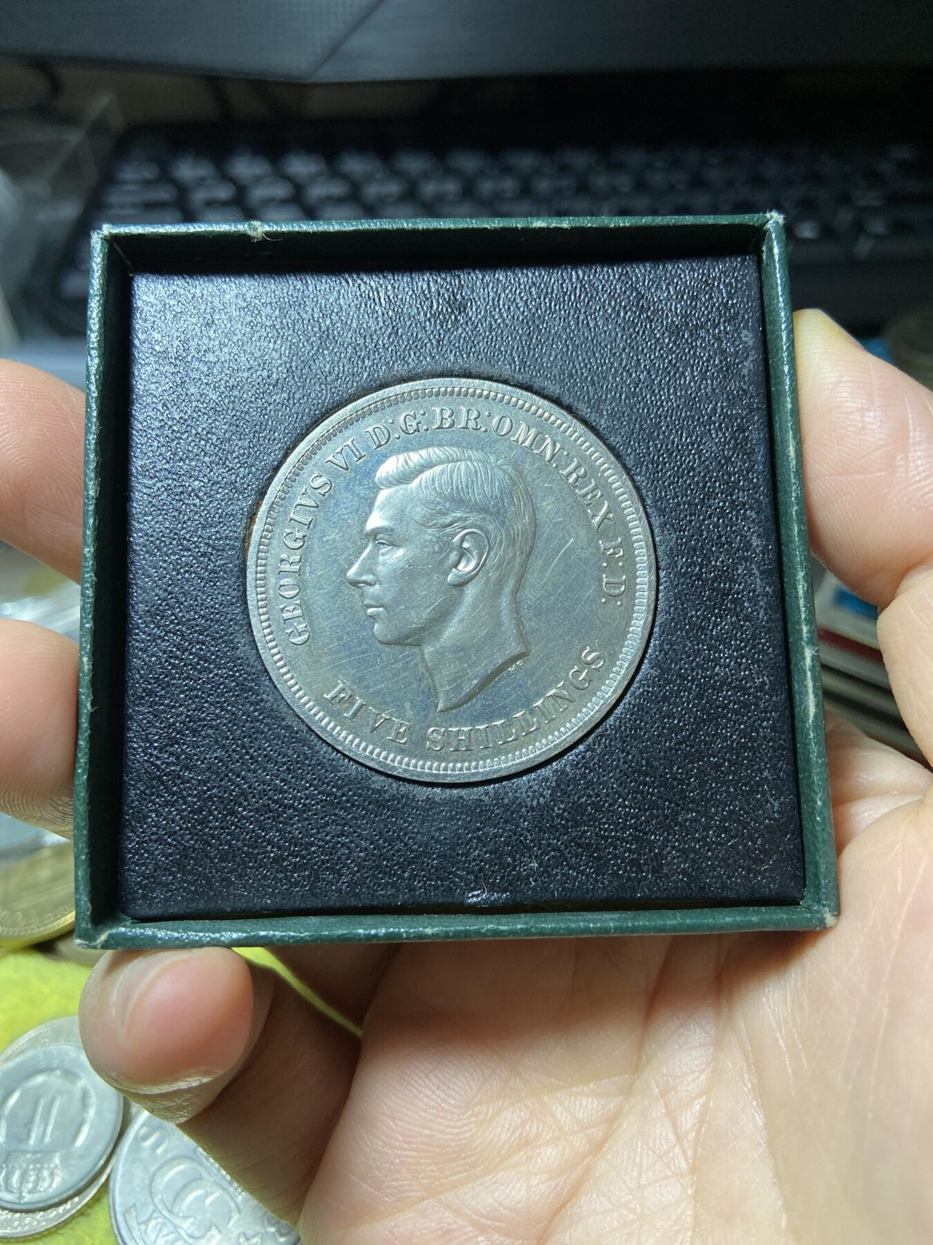 2025年第一百一十二场(总第一百三十八场）外国好品散币(免佣金) 好品–绿盒原盒无证书–英国🇬🇧1951单年份5先令(乔治六世时期)