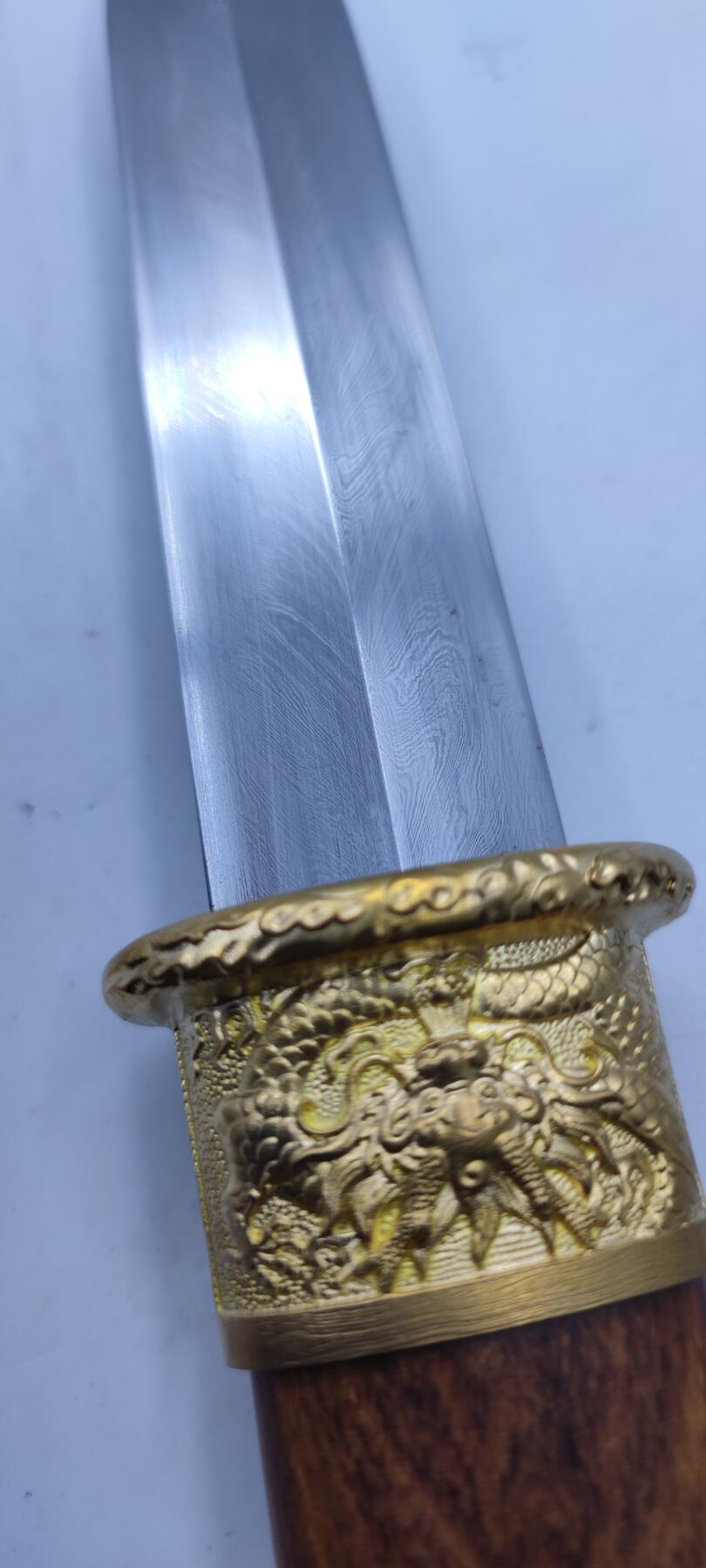 红色经典收藏拍卖专场 大马士革羽毛纹  短剑  未开刃 