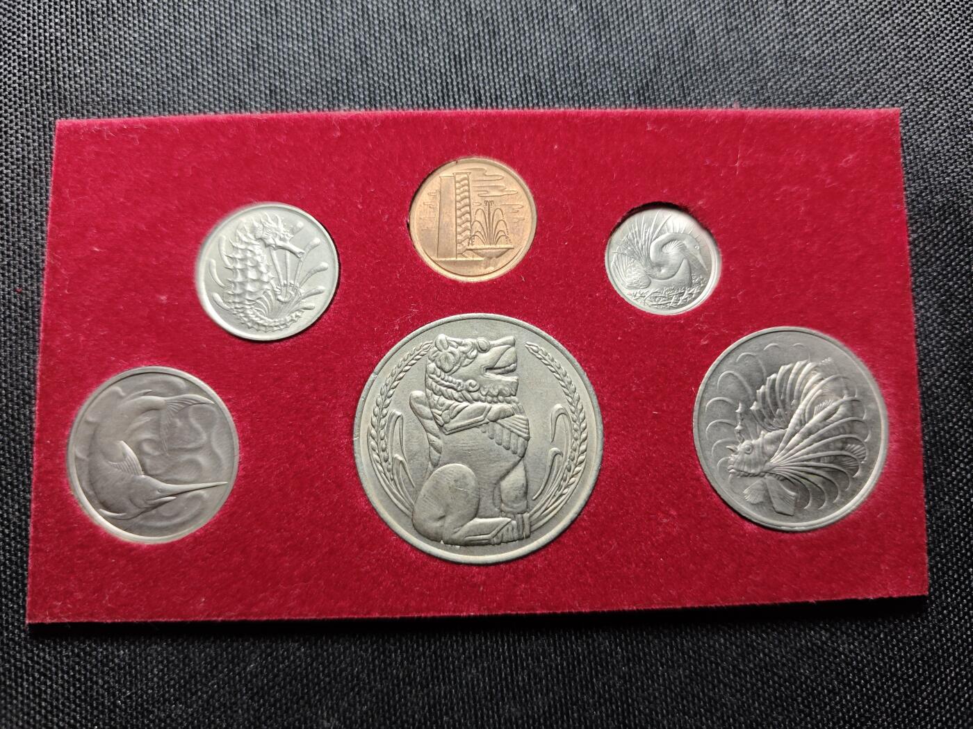 KK钱币收藏小铺  （套币 批量/好品散币 银币）专场  2月预留时间 周末发货  新加坡官方套币 大小面值一套