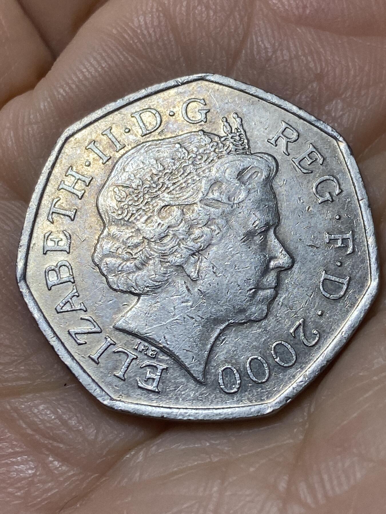 2025年第一百一十二场(总第一百三十八场）外国好品散币(免佣金) 英国🇬🇧2000年50便士(公共图书馆法案150周年纪念币)