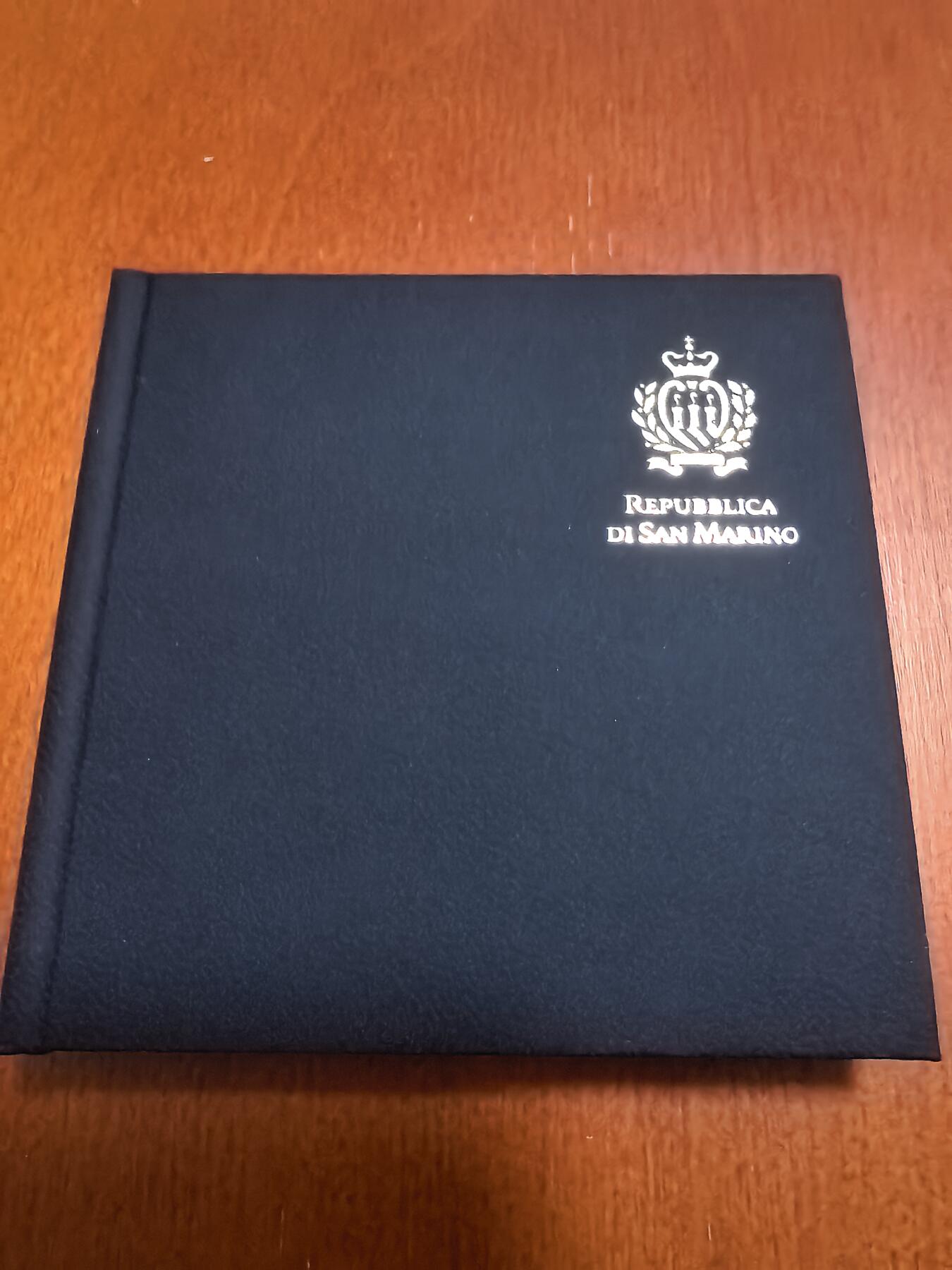 长老汇蛇年精选第六十二场拍卖 2023圣马力诺圣阿格塔十字章10欧元银币，22克925银，盒证全