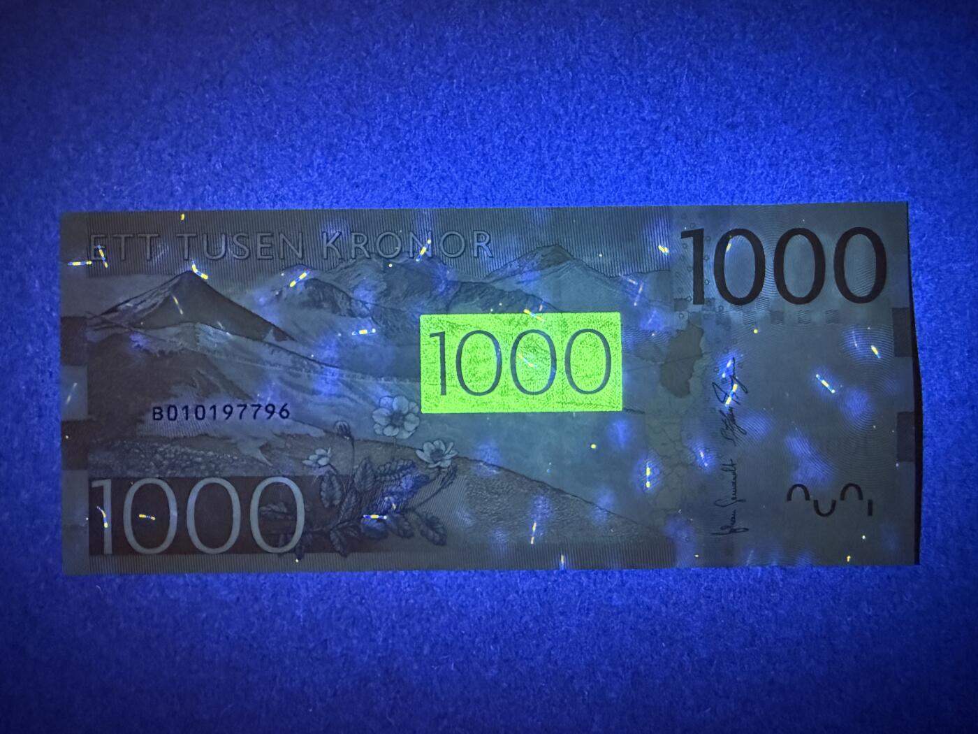 《艾美收藏》第216期-10.19周日外币超白金场 瑞典1000克朗 UNC 2016年 瑞典政治家哈马舍尔德 长号码无4 原票绝品