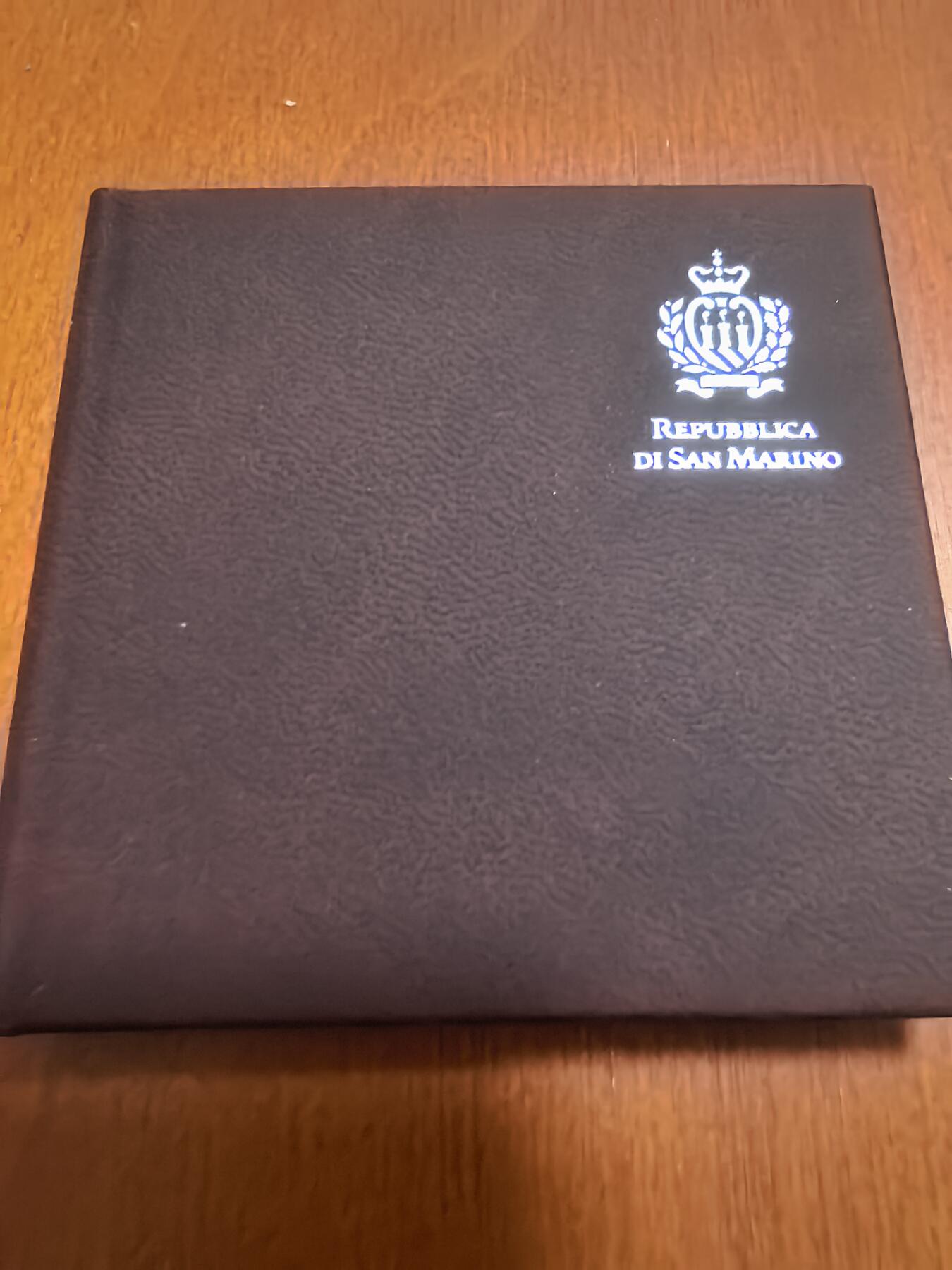 长老汇蛇年精选第六十二场拍卖 2022圣马力诺里昂教堂5欧元精制银币，18克925银，盒证全