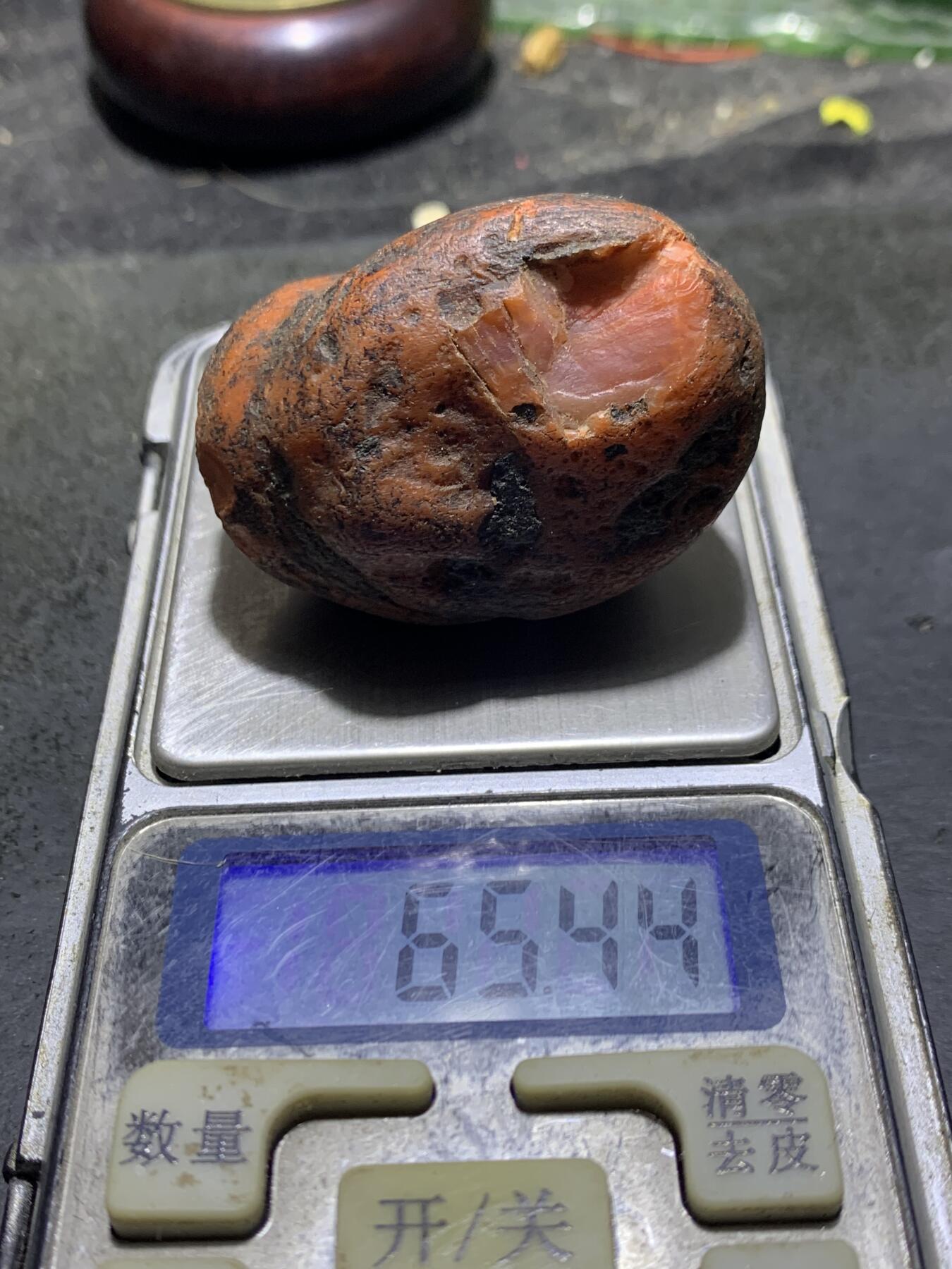 精美柿子红皮开窗料南红玛瑙原石一颗