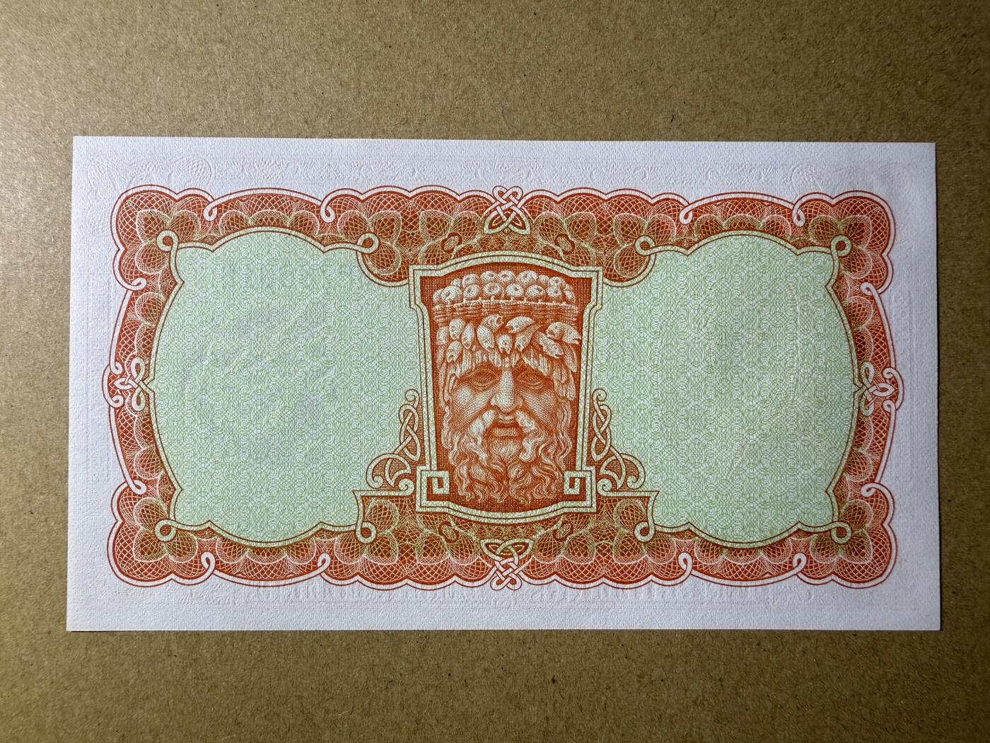 《艾美收藏》第216期-10.19周日外币超白金场 爱尔兰10先令 UNC A序列 1968年 无4尾8