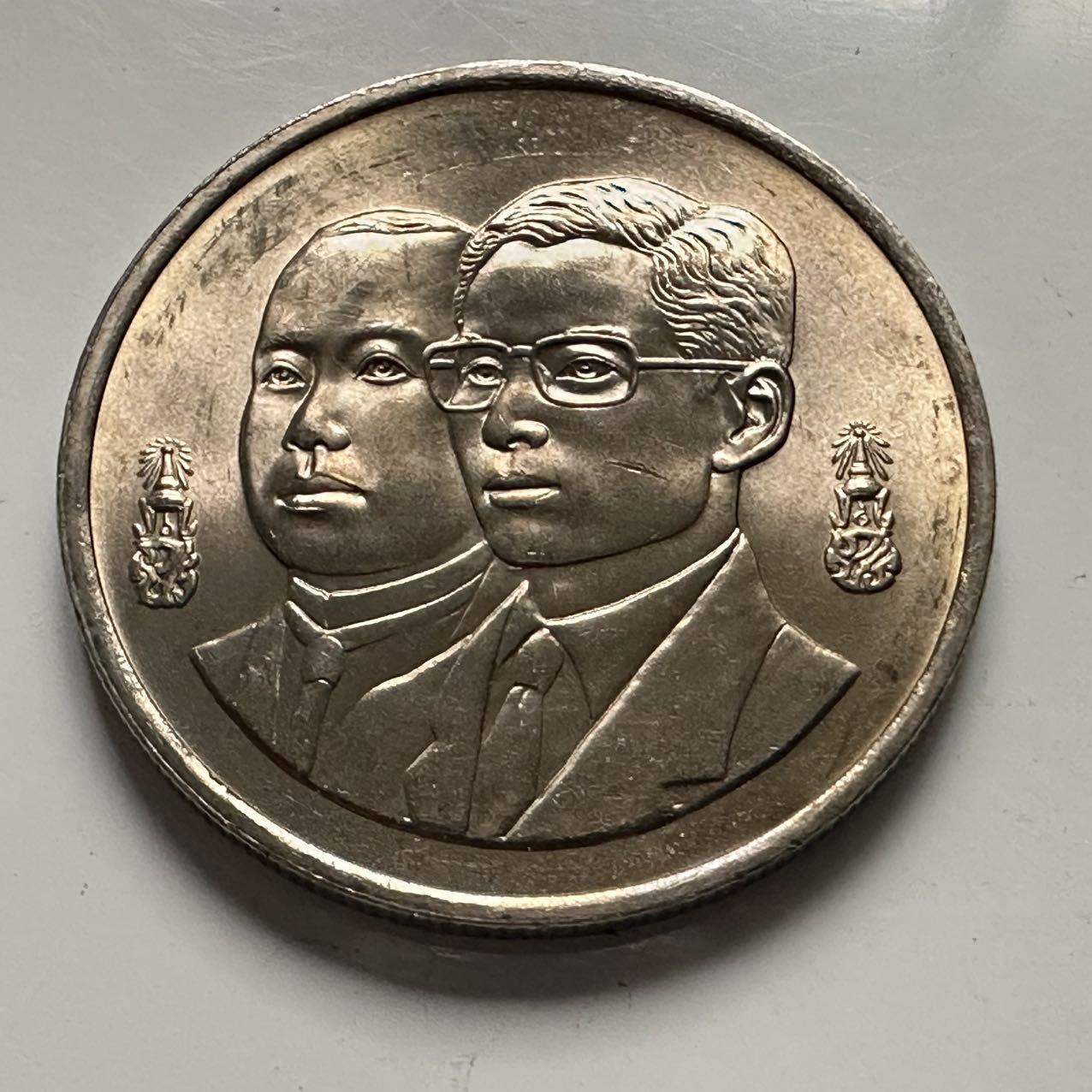 🌹外币初藏🌹🐯2025年第116场  每周二四六晚8️⃣点 接代拍 泰国1995年税务局80周年 20泰铢纪念币 32毫米