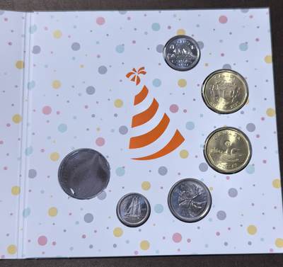 北京马甸外国币专卖第145期，外国币专场，陆续上拍，欢迎关注 加拿大2020年卡装币6枚，可惜缺1枚