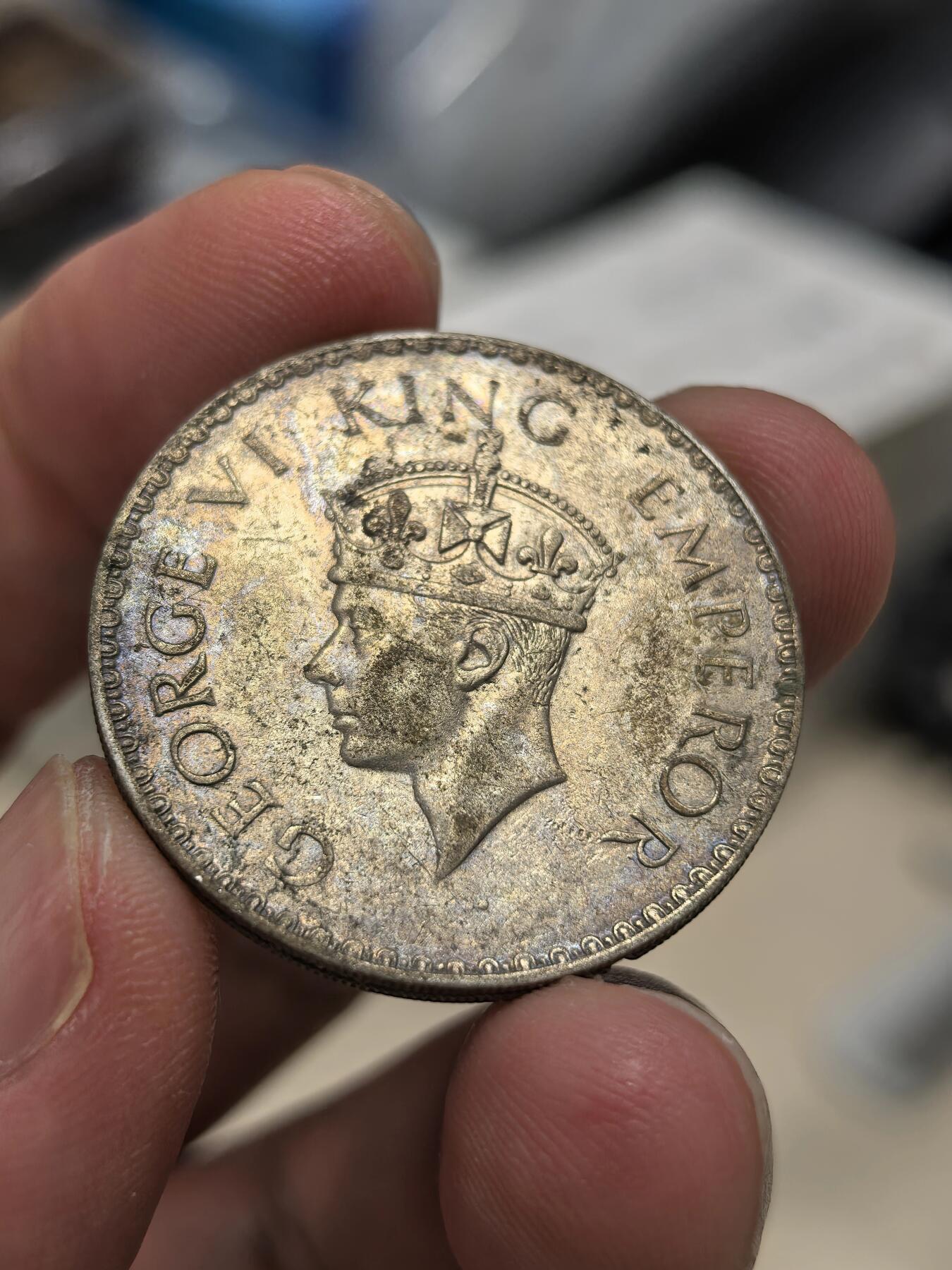 博洋堂世界钱币拍卖第143期（全场包邮） 英属印度1940年乔治六世1卢比银币，原味美品。边道有一处小磕碰