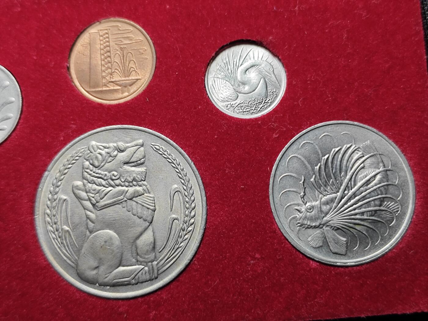 KK钱币收藏小铺  （套币 批量/好品散币 银币）专场  2月预留时间 周末发货  新加坡官方套币 大小面值一套