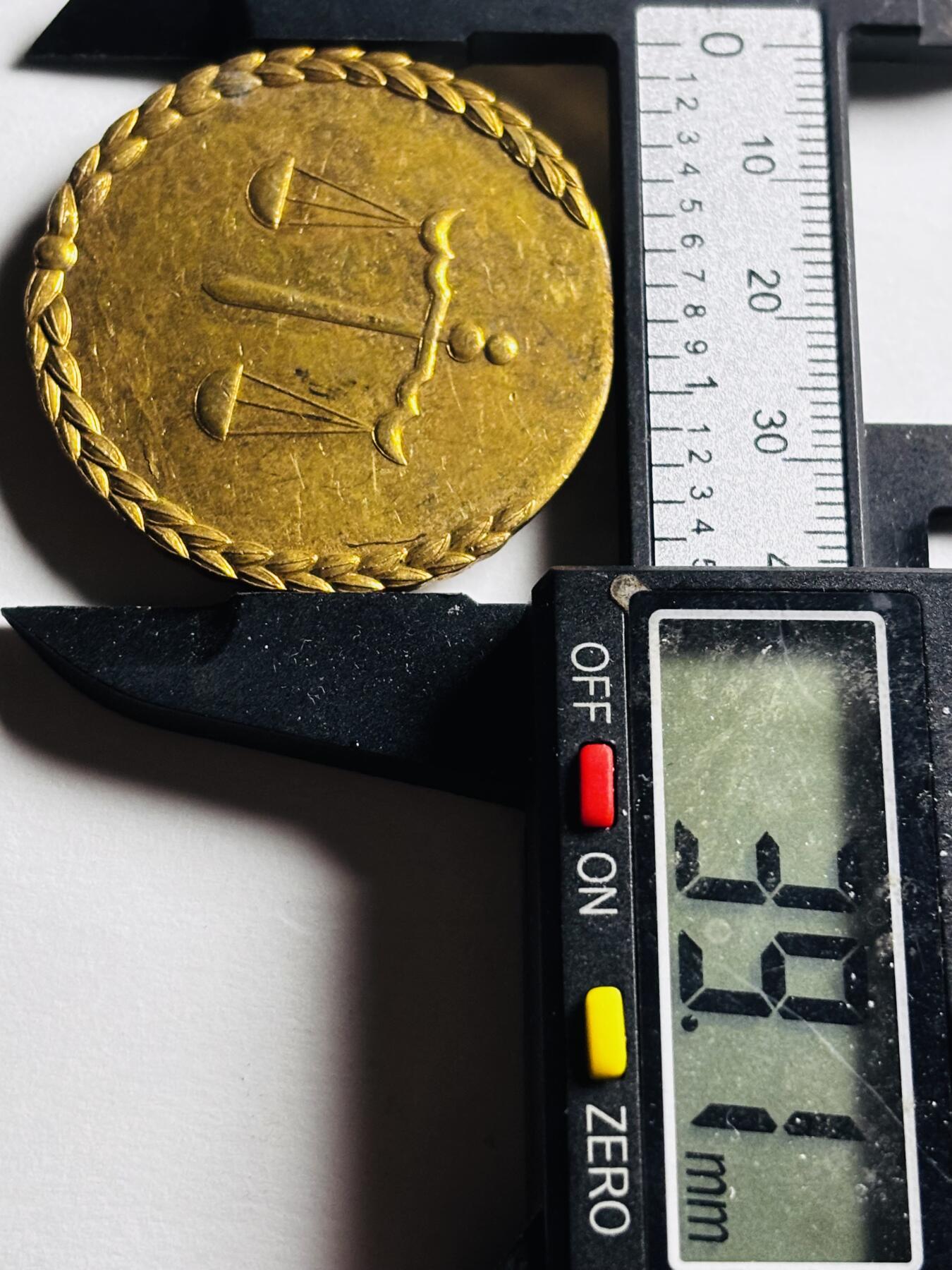 文馨钱币收藏第 276 场，优选品质银币，铜币，纪念章场，长期接收代拍品 天平纪念章