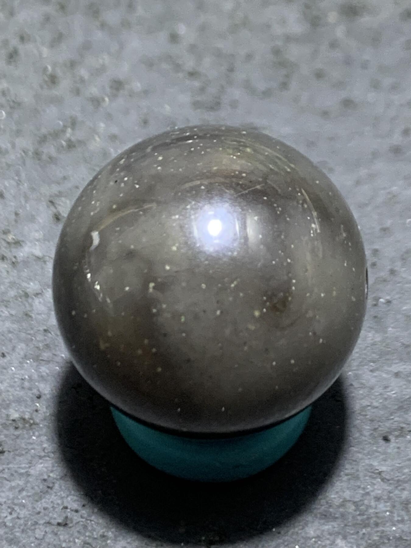 天然盐源玛瑙通货圆珠一颗！，