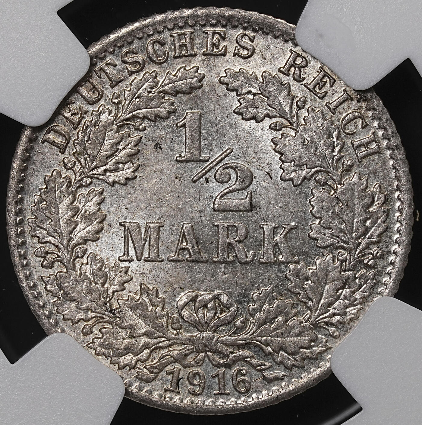 修遠堂世界钱币第八十九期 NGC MS64 1916年德国1/2马克银币 D厂铭