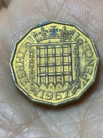 2025年第一百一十二场(总第一百三十八场）外国好品散币(免佣金) - 英国🇬🇧1967年3便士(伊丽莎白二世青年桂冠第二版，普制币关门年)