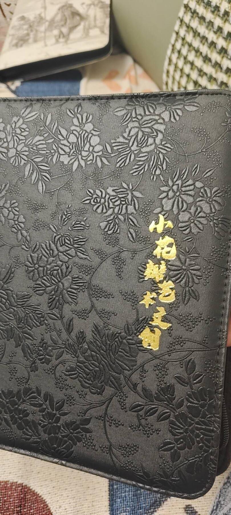 秋原瞳的小店第二十五期（持续收拍，时光冉冉，又是即将带走🍁🍁🍁飘落🌨️🌨️🌨️的季节，一大批好物正在路上，敬请期待） 小花瓣收藏卡牌专用卡册。d环，不带卡页，卡册纹饰非常好看