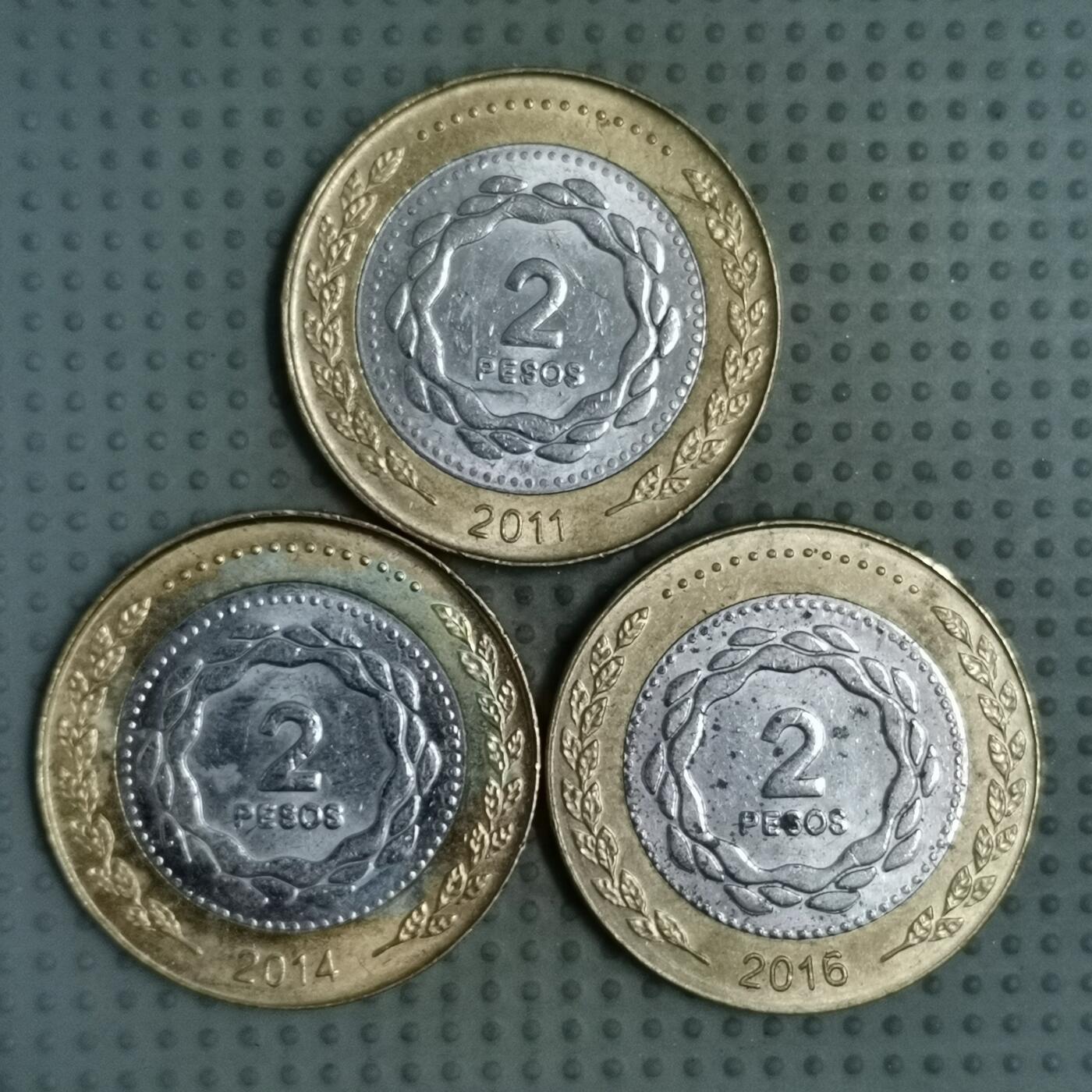 2025年第103场各国散币拍卖（总第103场） 阿根廷2比索3枚