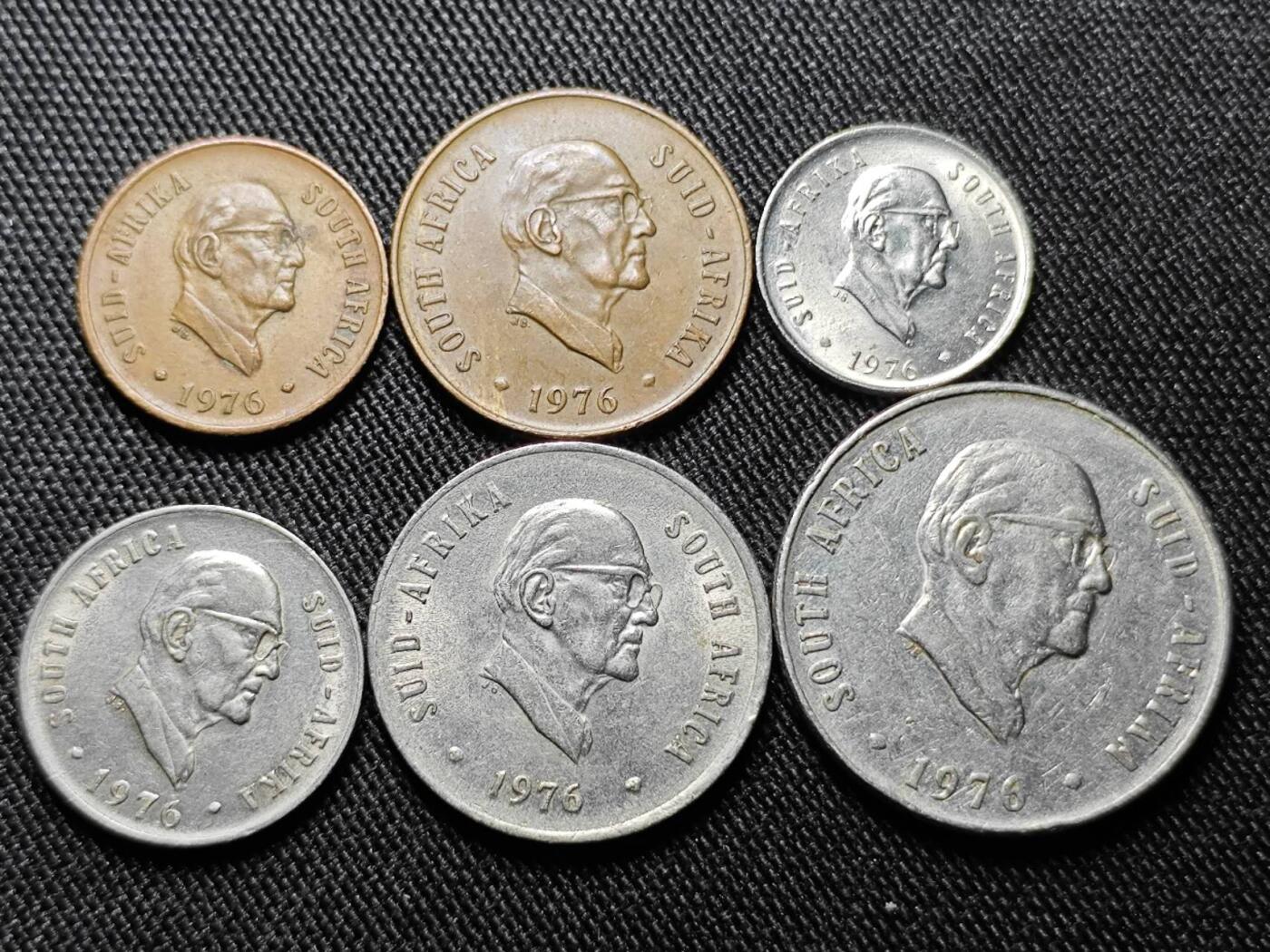 KK钱币收藏小铺  （套币 批量/好品散币 银币）专场  2月预留时间 周末发货  1976南非总统福歇 大小面值一组