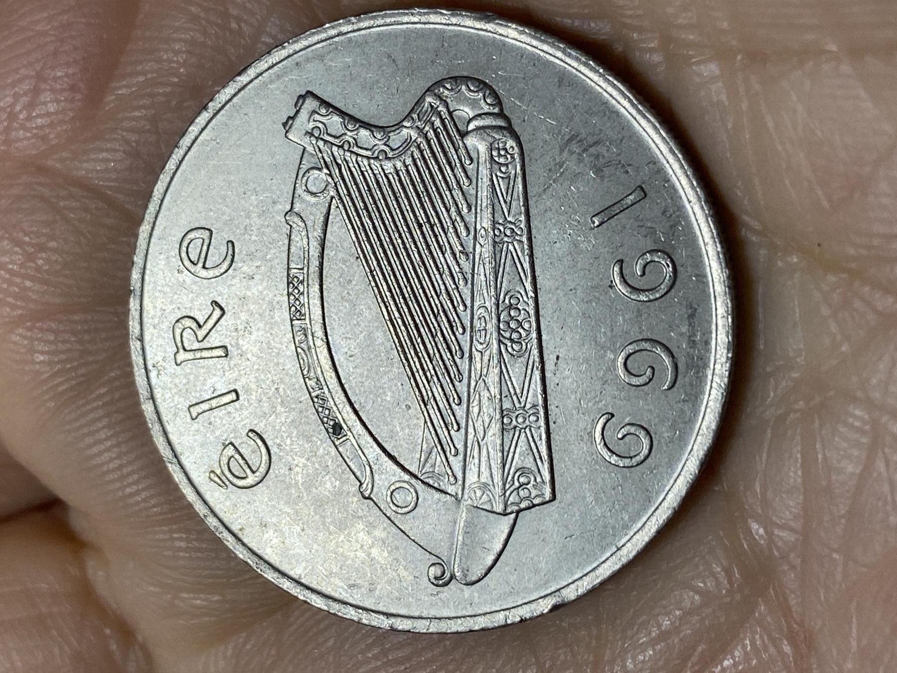 2025年第一百一十二场(总第一百三十八场）外国好品散币(免佣金) 爱尔兰🇮🇪1969年10便士(共和国时期第二套第一版)