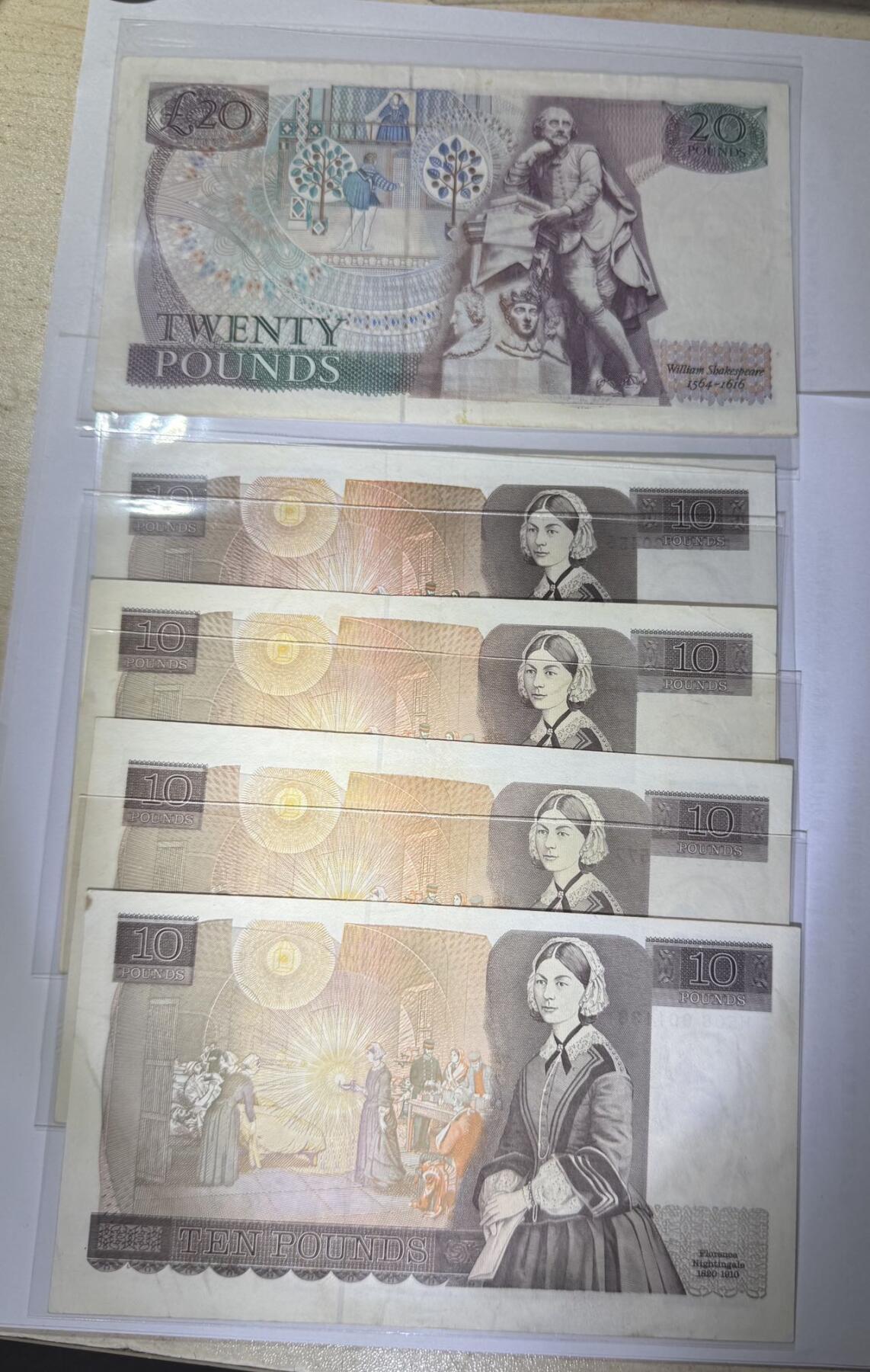 《外钞收藏家》第五百七十六期（精选场）（本平台长期征集拍品、欢迎藏友们联系合作） D序列10、20磅 共5张 两个签名 品相如图