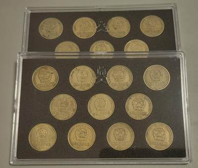 洪涛臻品批发群 精选邮票限时拍卖第1151期  91－01梅花五角套装，（起步价为单套价），《流通品相套币》，荷花五角马上退市，梅花五角更具收藏潜力，喜欢的老板注意囤货，薄利多销单套不包邮，五套起包邮！            《  需要不止一套的老板也可以直接联系我  》