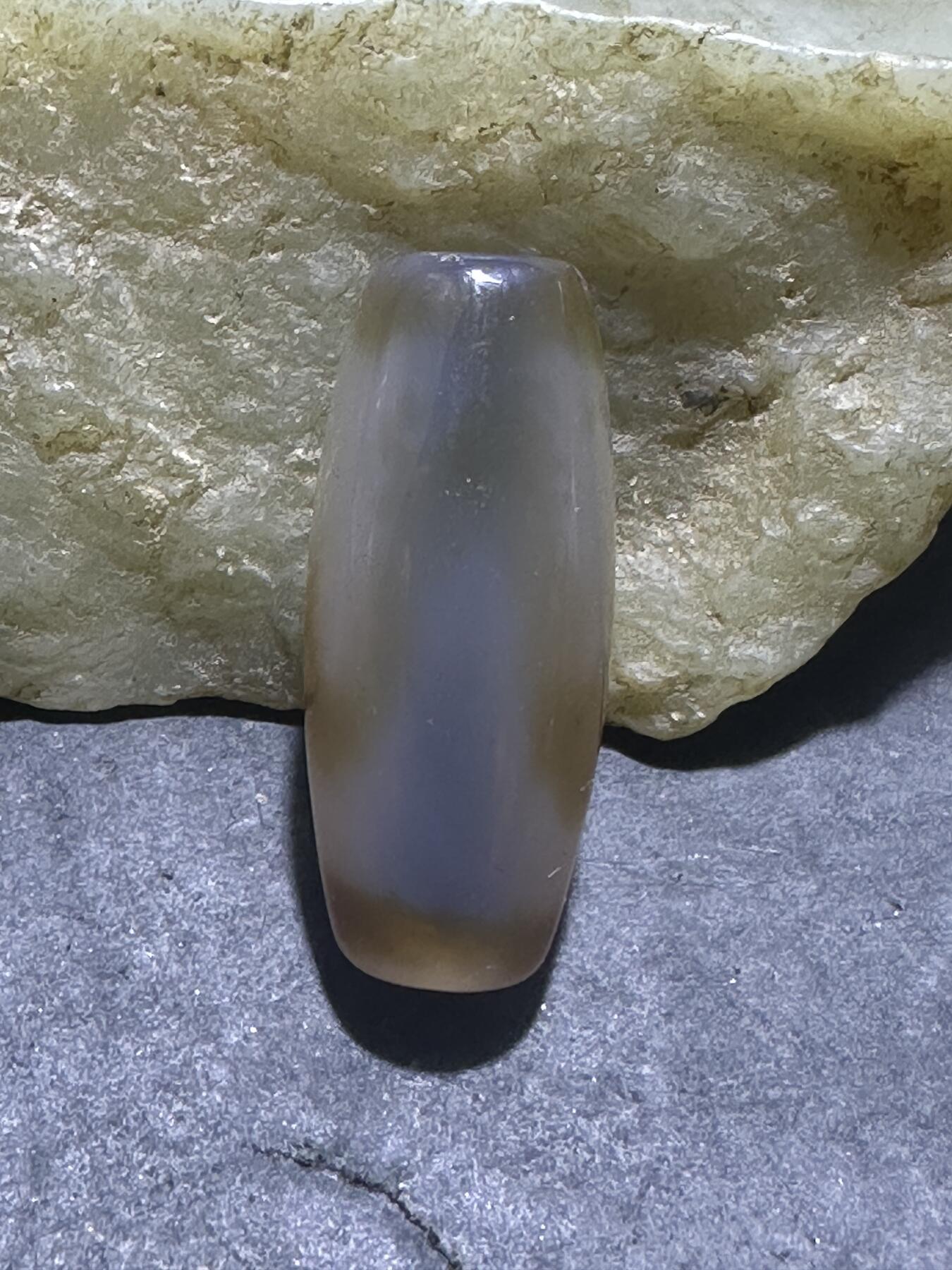仅此一颗，藏传虎牙随形天珠一颗