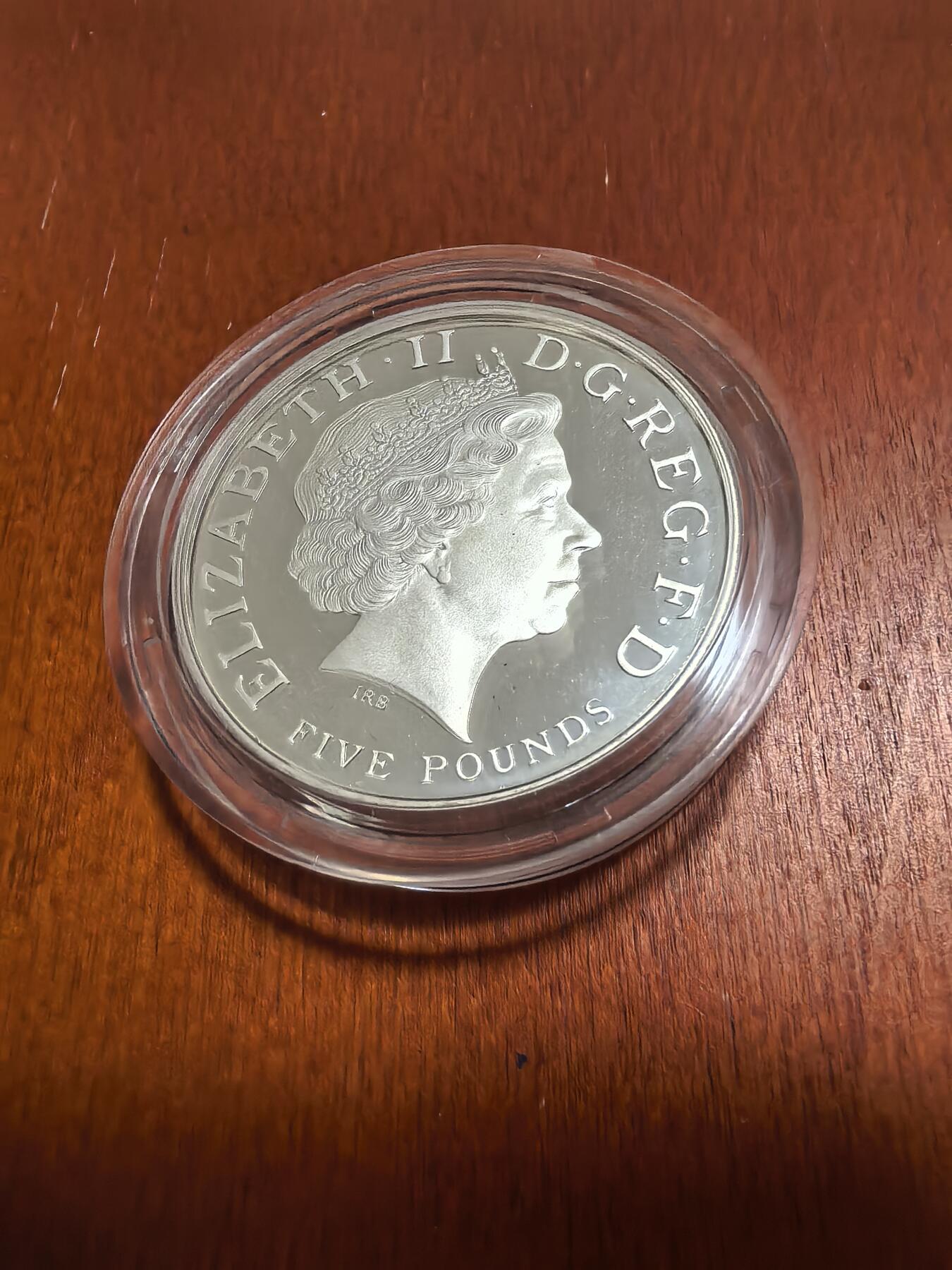 长老汇蛇年精选第六十三场拍卖 2008英国威尔斯王子5英镑精制加厚银币，56.56克925银，盒证全，2000枚