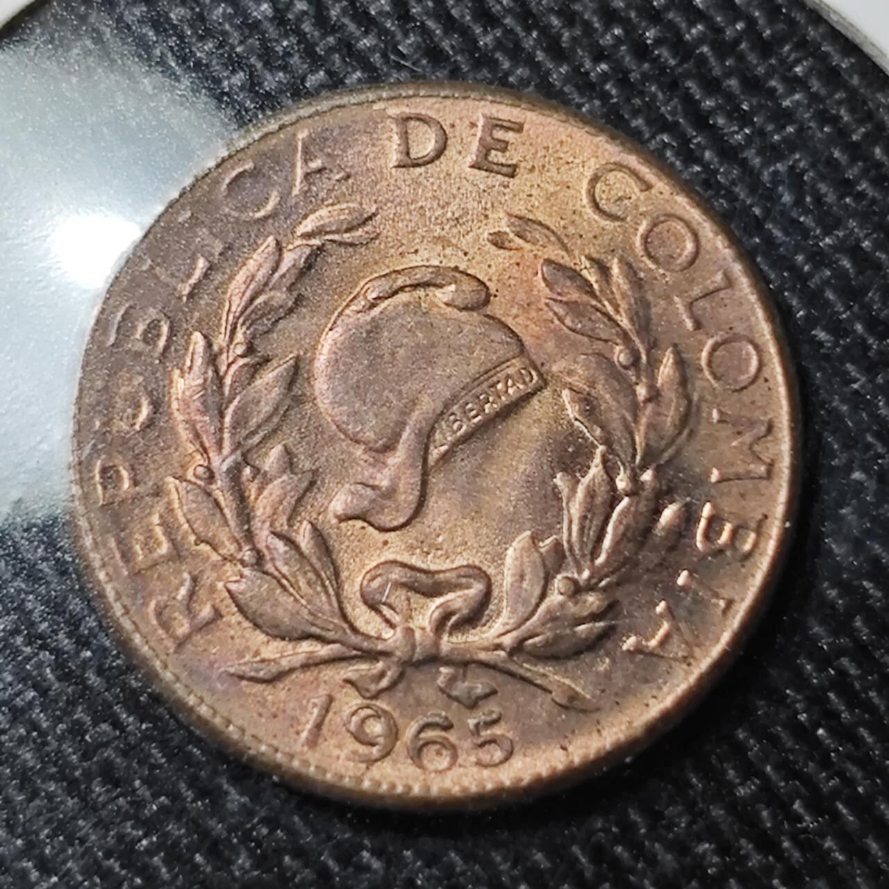 KK钱币收藏小铺  （套币 批量/好品散币 银币）专场  2月预留时间 周末发货  1965哥伦比亚1分自由帽 好品 错版少见 年份复打