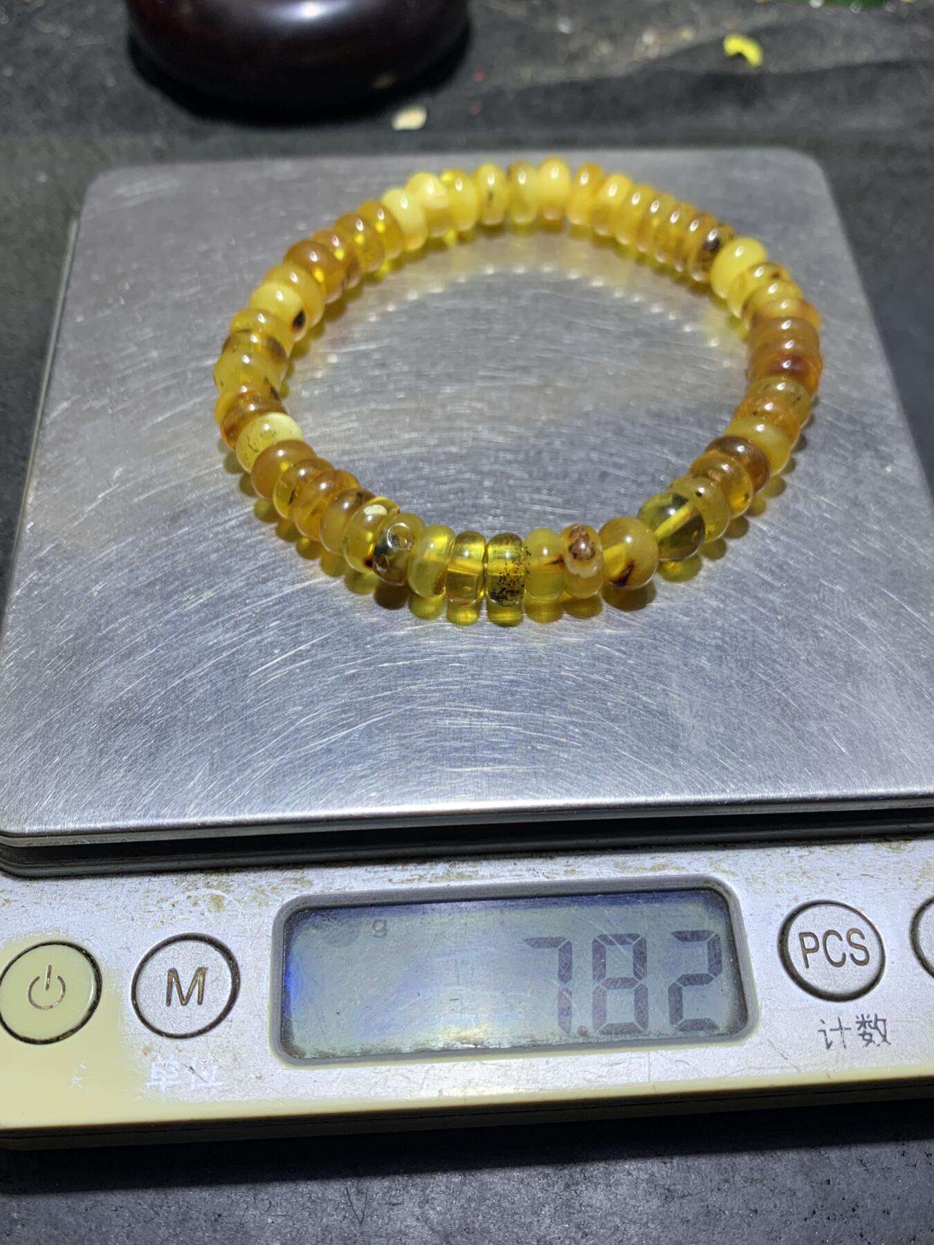 天然乌克兰蜜蜡隔片手串1条！