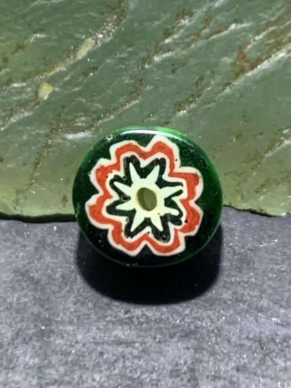 尼泊尔古法手做老琉璃珠一颗，