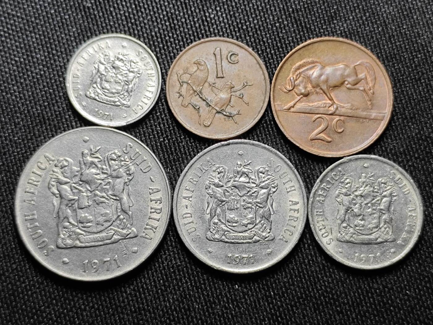 KK钱币收藏小铺  （套币 批量/好品散币 银币）专场  2月预留时间 周末发货  1971南非大小面值一组 清年