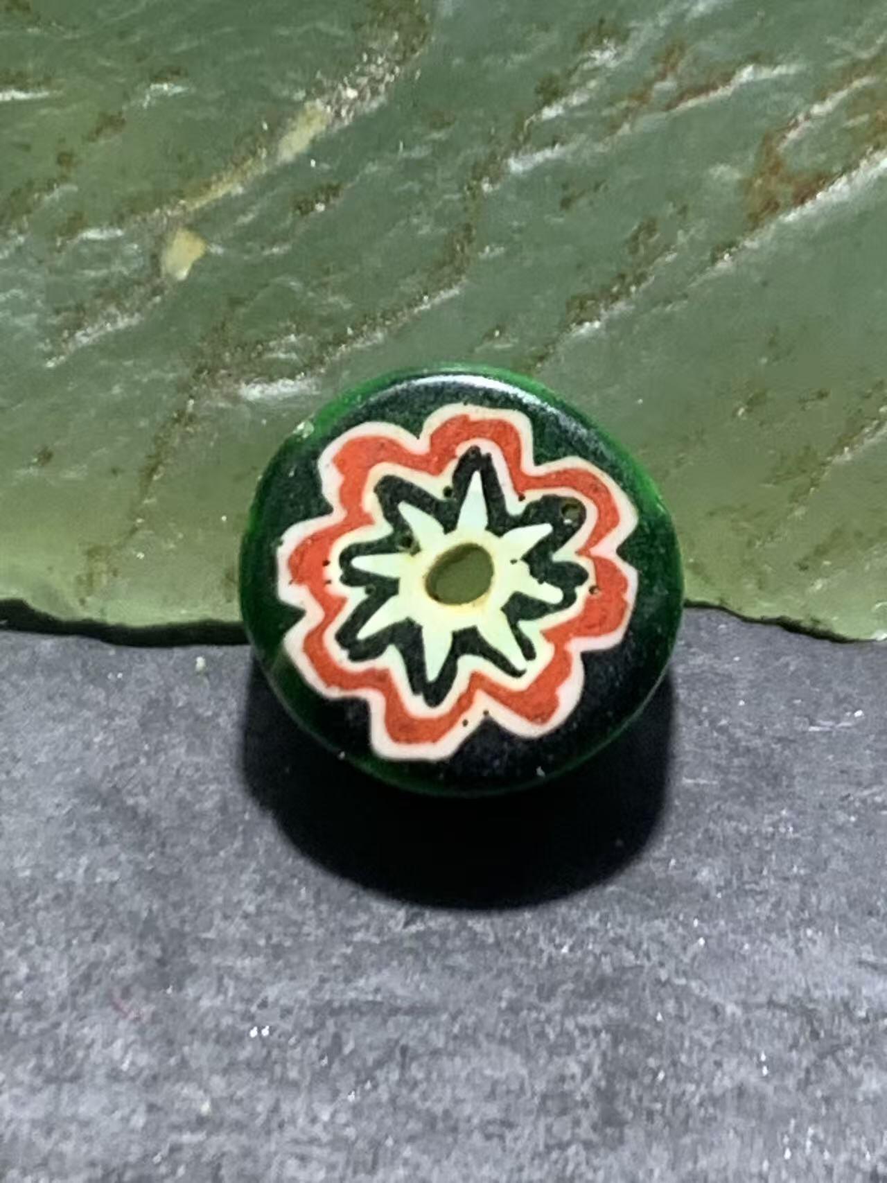尼泊尔古法手做老琉璃珠一颗，