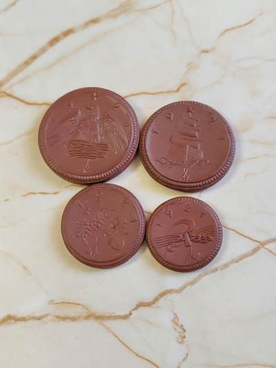 第178期拍卖【长期征集拍品】 - 德国1921年紧急时期陶瓷币4枚，直径分别27毫米，25毫米，22毫米，20毫米