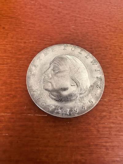 长老汇马年精选第二场拍卖 - 1967东德珂勒惠支诞辰百周年10马克银币