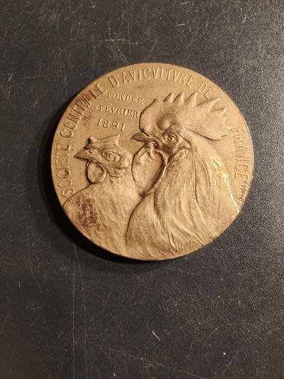 老王徽章第157期 - 法国中央家禽协会镀金大铜章    直径36mm.   重量23.3g