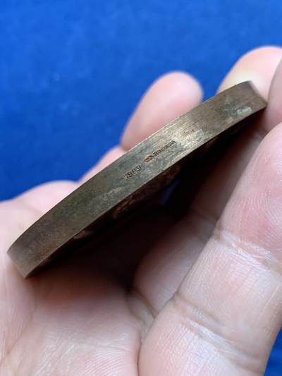 《竞宝斋》第429场 周日，周一，周二 3场连拍 （全场包邮） 法国旺多姆柱拿破仑雕像重置纪念章 1969年铸 84.45克 54.7mm 丰饶角铜标