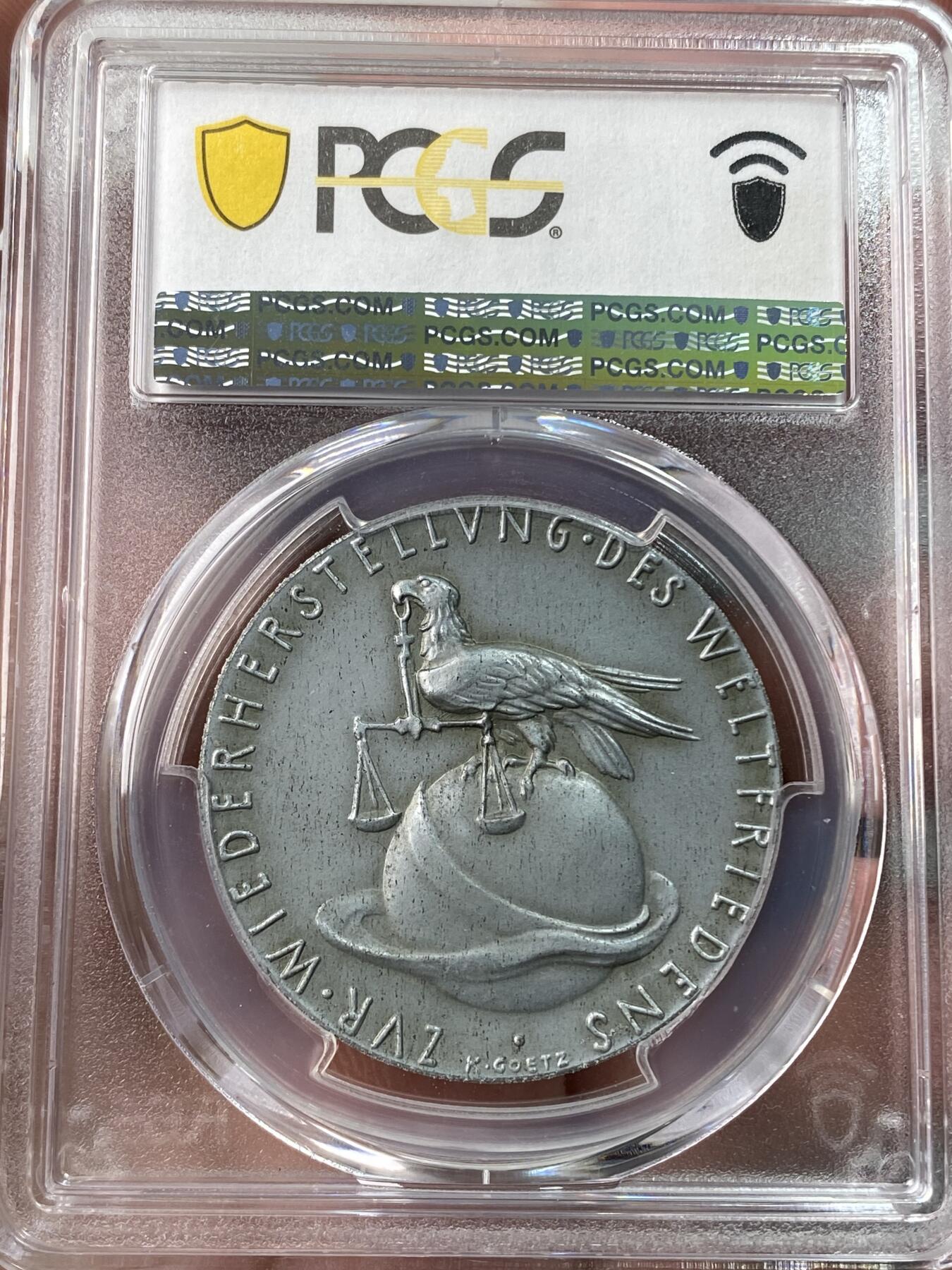 万国钱币拍卖第053期【万国秋季大拍下●周五周六两场连拍】 PCGS SP62 1940年德国民族社会主义工人党纪念轴心国主要成员国瓜分地球锌章 意大利“罗马武士”手持束棒盾  圣罗兰圣骑士手持万字盾 日本武士手持菊花盾 卡尔哥茨NAZI系列高难经典品种 帝国鹰嘴衔天平瓜分地球（原图请私信后台或自行查询官网）