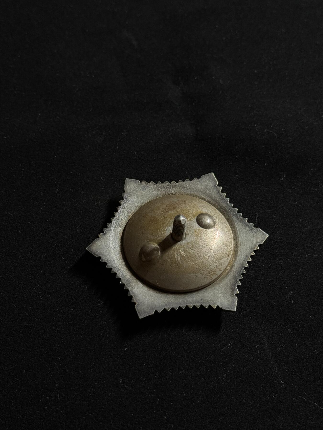 戎马世界章牌大赏第107期 蒙古北极星勋章，银制，转轮版，顶部白色珐琅有轻微掉皮